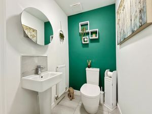 Photo 16- click for photo gallery